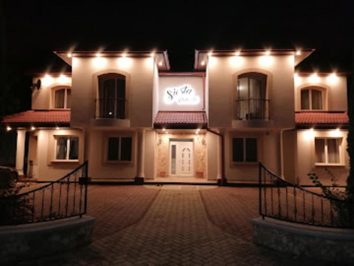 Staff House Nyiregyhaza Exterior photo